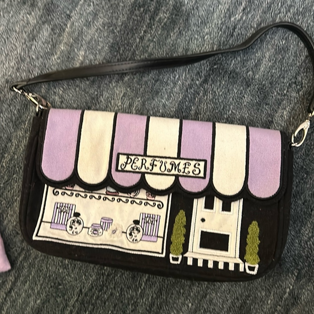 Lulu Guinness perfumes purse; new/without tags